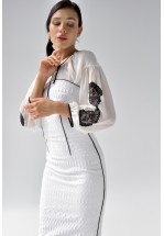 Біла сукня футляр довжини міді