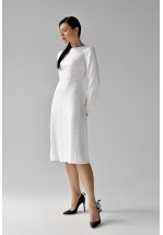 Коктейльна сукня міді в молочному кольорі