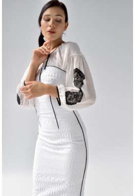 Молочна шифонова блуза