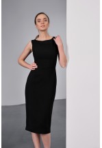 Елегантна червона сукня-футляр