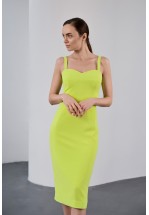 Жовта елегантна сукня довжини міді