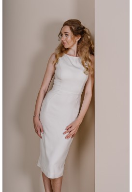 Молочна сукня-футляр міді