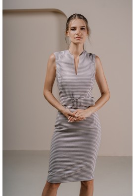 Сукня по фігурі в діловому стилі