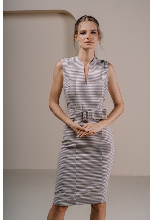 Сукня по фігурі в діловому стилі