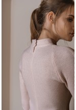 Трикотажна тепла сукня довжини міді