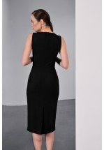 Базова чорна сукня