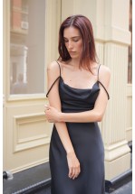 Шовкова чорна сукня