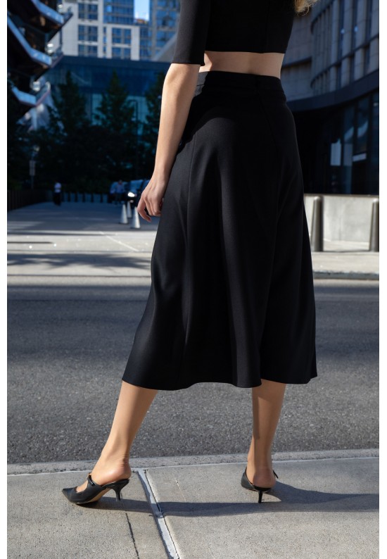 Чорна міді спідниця