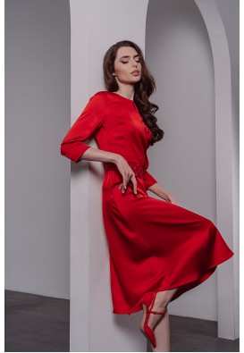 Яскраво-червона коктейльна сукня міді 