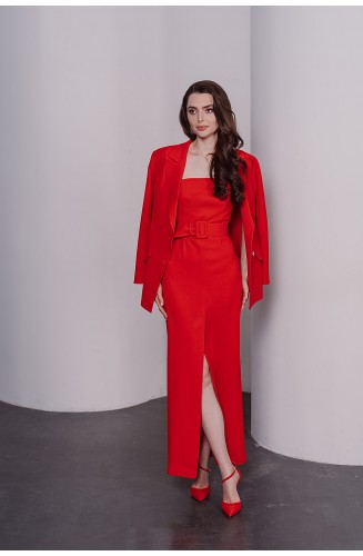 Довга червона сукня