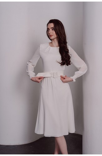 Коктейльна сукня міді молочного кольору