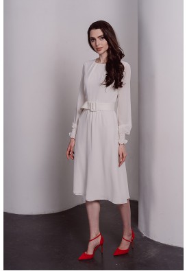 Коктейльна сукня міді молочного кольору