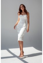 Біла сукня-сарафан на перлинних бретелях