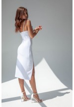 Білий сарафан довжини міді