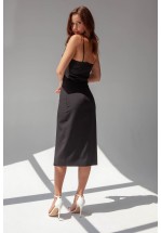 Чорний облягаючий сарафан на бретелях