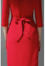 Червона сукня міді на запах