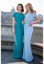 Довга сукня в зеленому кольорі