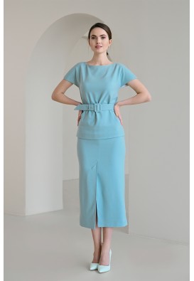 Подовжена міді спідниця з розрізом спереду