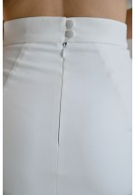Елегантна біла спідниця