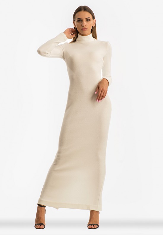 Довга тепла сукня в молочному кольорі