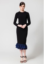 Приталена сукня міді