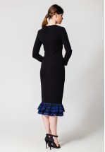 Приталена сукня міді