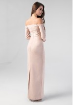 Вечірня нюдова сукня з відкритими плечима