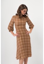 Стильна сукня в клітинку