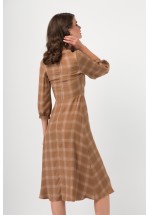 Стильна сукня в клітинку