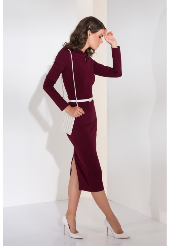 Трикотажна сукня міді в бордовому кольорі