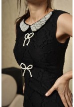 Сукня чорна з перлинними бантиками та коміром