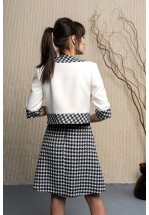 Кроп жакет молочный с графитовым "пье де пуль"