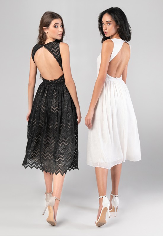 Шикарное черное платье с открытой спиной