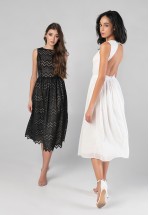 Шикарное черное платье с открытой спиной