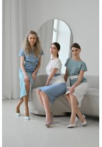 Класичний подовжений топ білого кольору