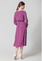 Баклажанное платье миди в горошек