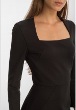 Чорна ділова сукня