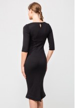 Чорна сукня - футляр