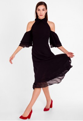 Чорна сукня міді з відкритими плечима