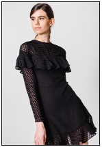 Чорна шифонова сукня з воланами