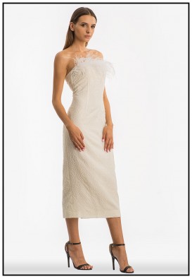 Ексклюзивна біла сукня зі страусиним пір'ям