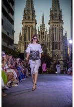 Ексклюзивна молочна сукня міді