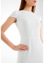 Елегантна молочна сукня-футляр