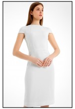 Елегантна молочна сукня-футляр