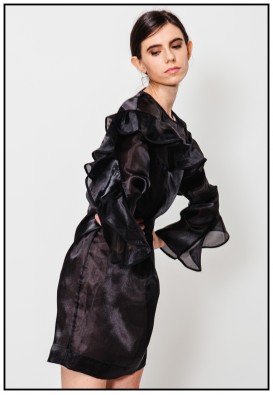 Коктейльна чорна сукня з органзи