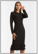 Коктейльна сукня зі страусиним пір'ям