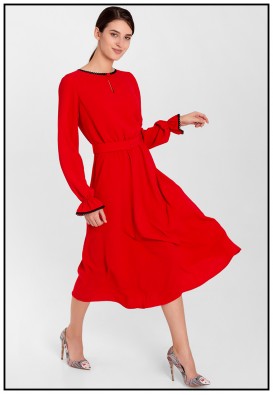 Коктейльна сукня в червоному кольорі