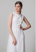 Легкое молочное платье миди 
