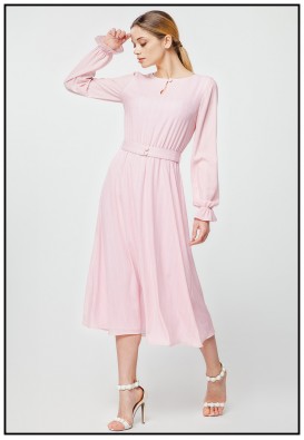Ніжно-рожева сукня в полоску