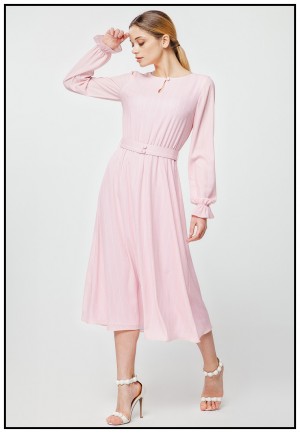 Ніжно-рожева сукня в полоску